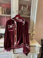 Load image into Gallery viewer, Bordeaux Luxury Velvet Pyjama Set
