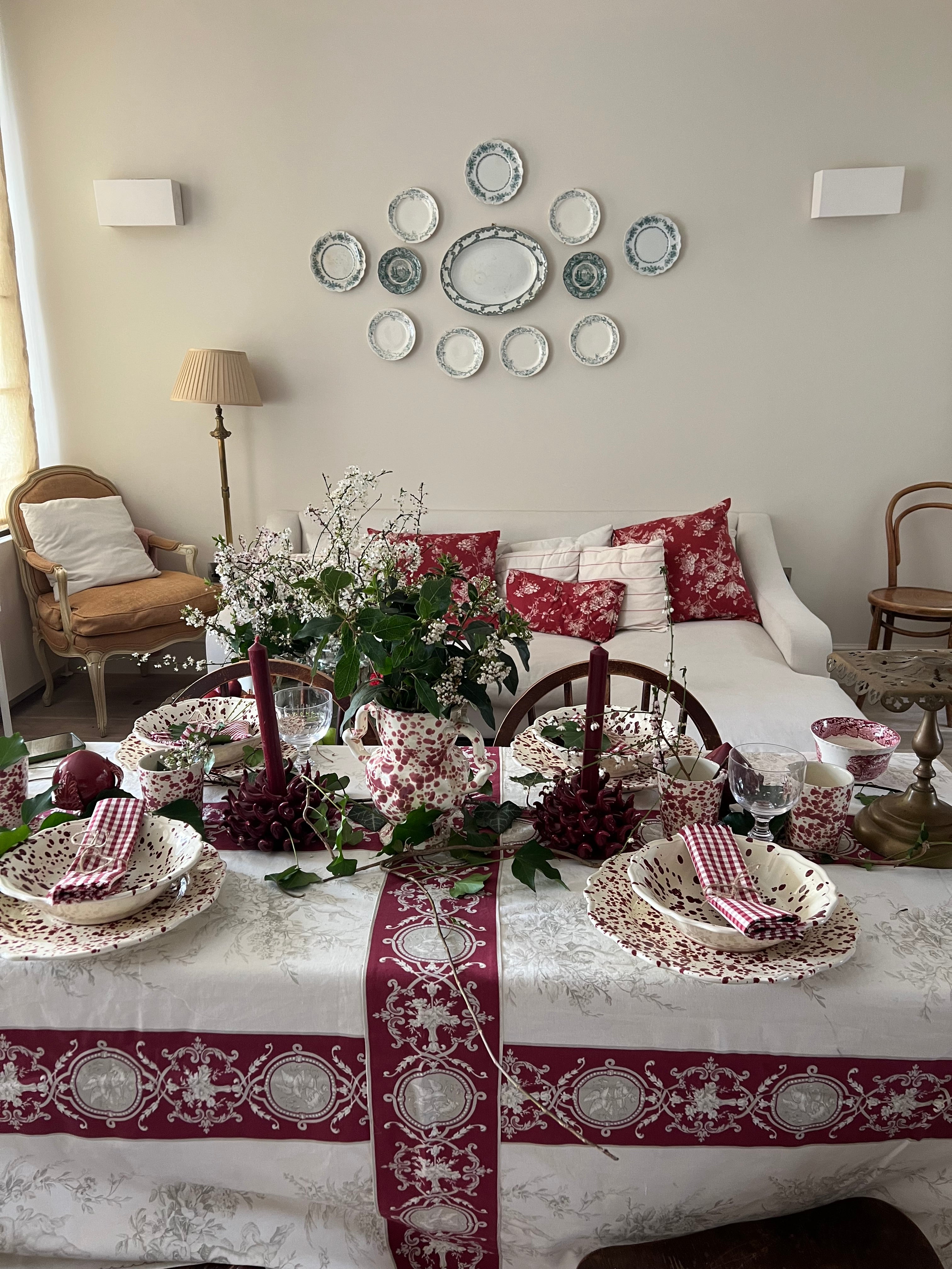 1960s Bordeaux and White Cherubs Table Cloth