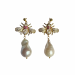 Load image into Gallery viewer, Baroque Pearl Bee Earrings
