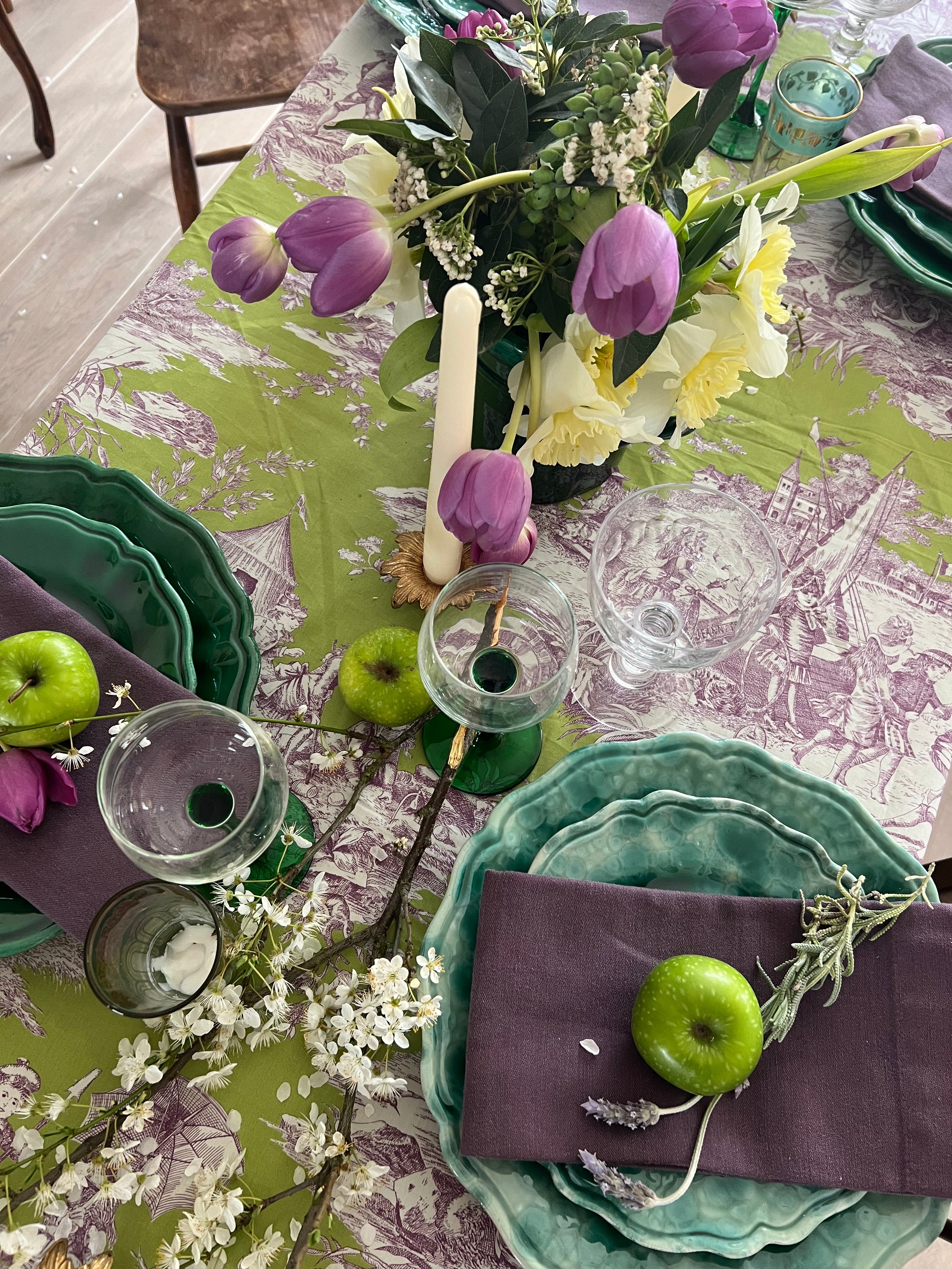 Toile du Jouy Plum & Lime Table Cloth