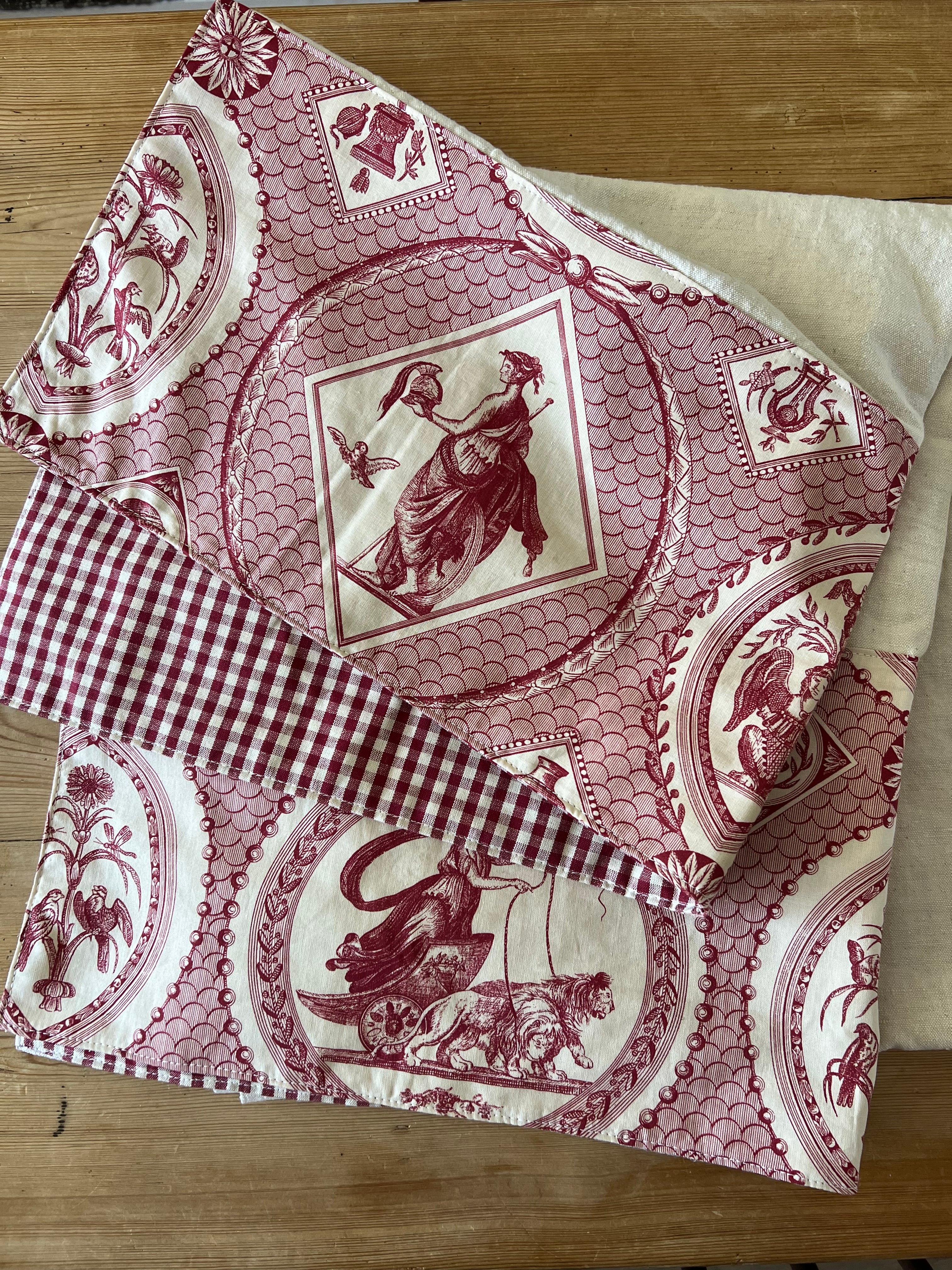 Toile de Jouy Red and Beige Table Runner