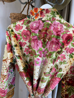 Load image into Gallery viewer, Vintage Kimono with Pink Bouquet
